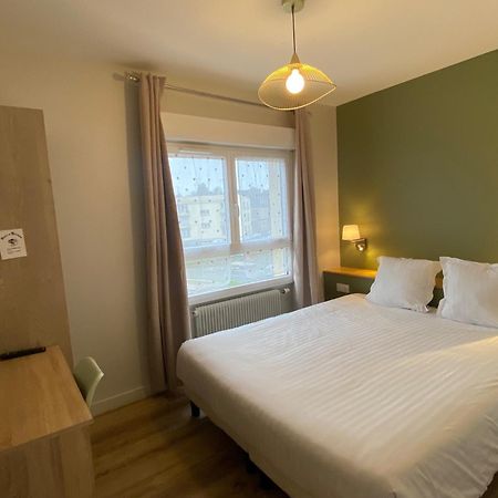 Hotel De Bretagne Фужер Екстер'єр фото