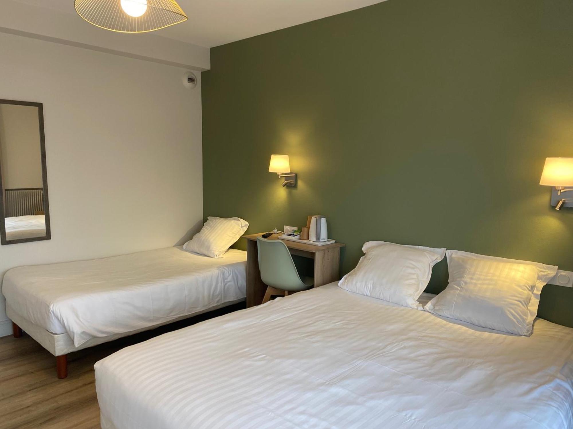 Hotel De Bretagne Фужер Екстер'єр фото